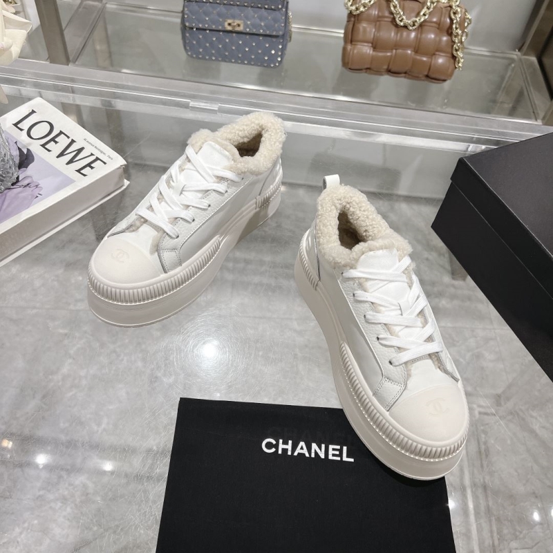 Ch**el sport shoes
